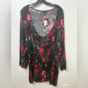NWT-Torrid 5X Long Sleeve Floral Scoop Neck Blouse